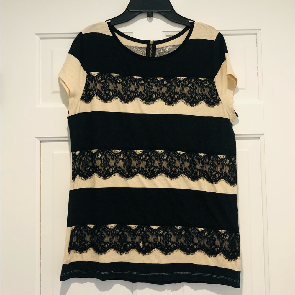 ANN TAYLOR LOFT Short Sleeve Top- Size M